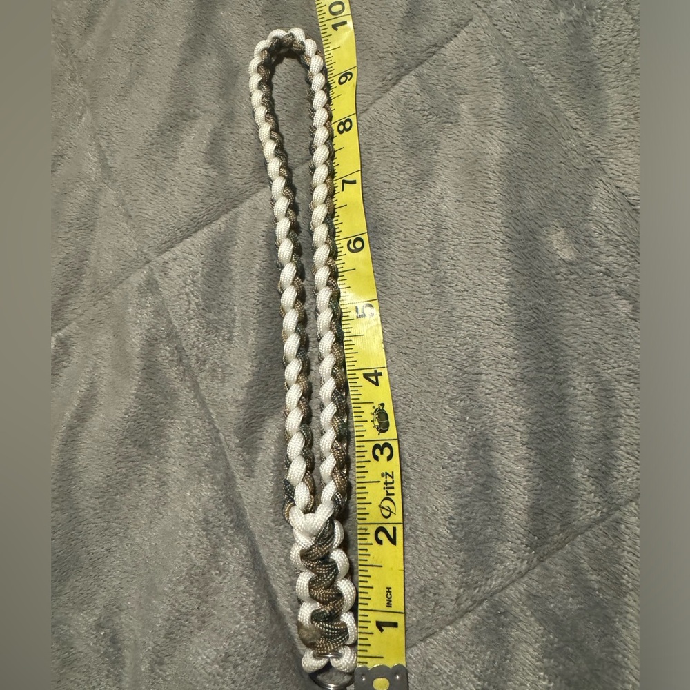 Paracord keychain